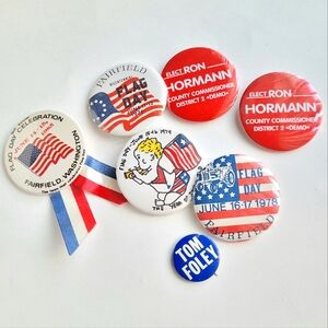 Vintage FLAG DAY Button Lot - 1976 Political, Patriotic Collectibles, Souvenirs